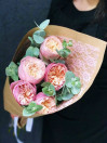 Букет из пионовидных роз Constance