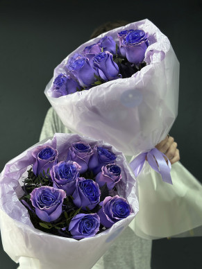 Букет из 9 роз Purple Blue Gia