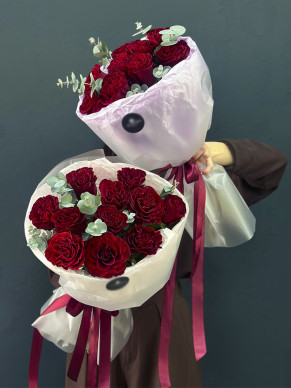 БУКЕТ ИЗ ПИОНОВИДНЫХ РОЗ HEARTS